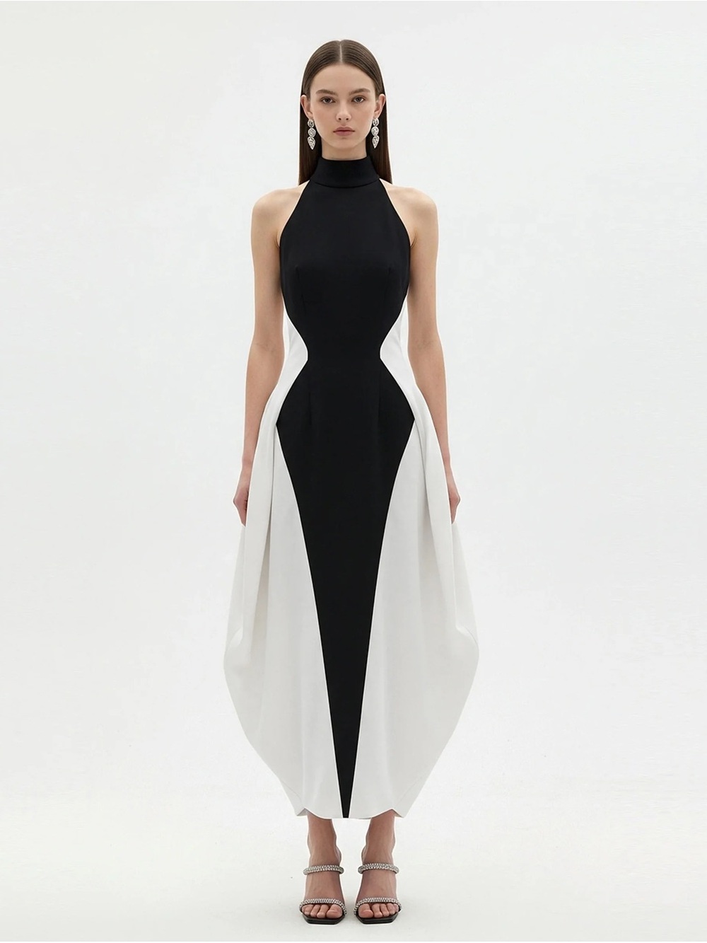 NWT JW PEI Black and White Halter Maxi Dress